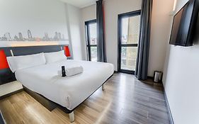 Easyhotel Barcelona Fira L'hospitalet De Llobregat 2* Spain